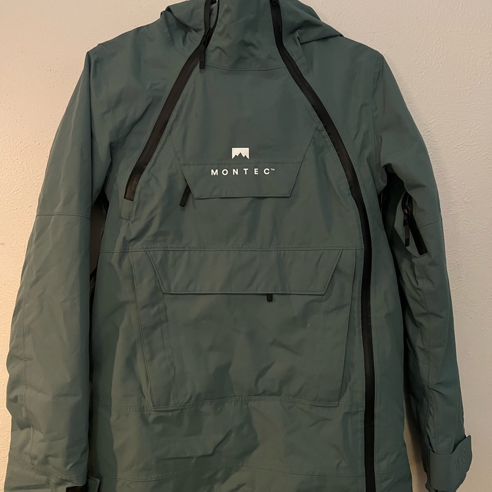 Montec Snowboarding Jacket (XS Women’s)